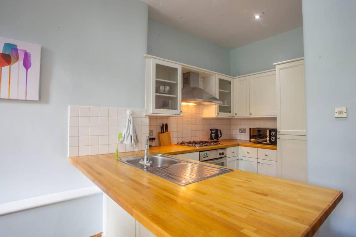 Modern, Light-Filled And Sleek West End Apartment Glasgow Dış mekan fotoğraf